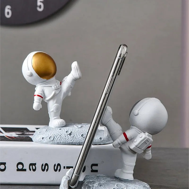 Figurines supports astronautes