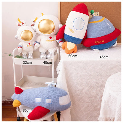 Jouets en peluche de l'espace